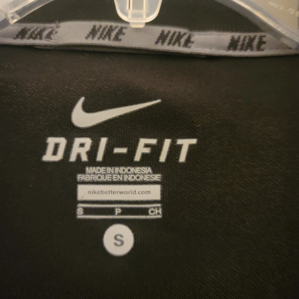 Nike Dri-Fit Track Jacket Men's S fits up to 44" chest EUC Unisex chest stripe - Picture 3 of 5